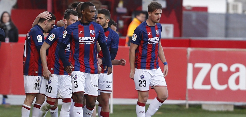 Kelme crece en Primera División con la recién ascendida SD Huesca